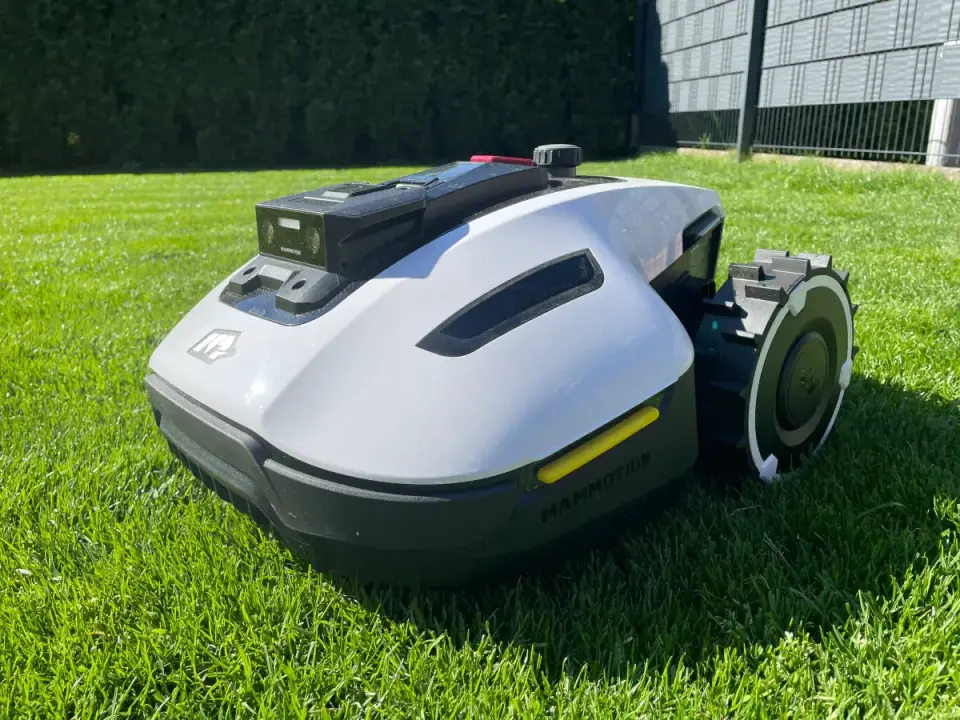 MAMMOTION YUKA Mini